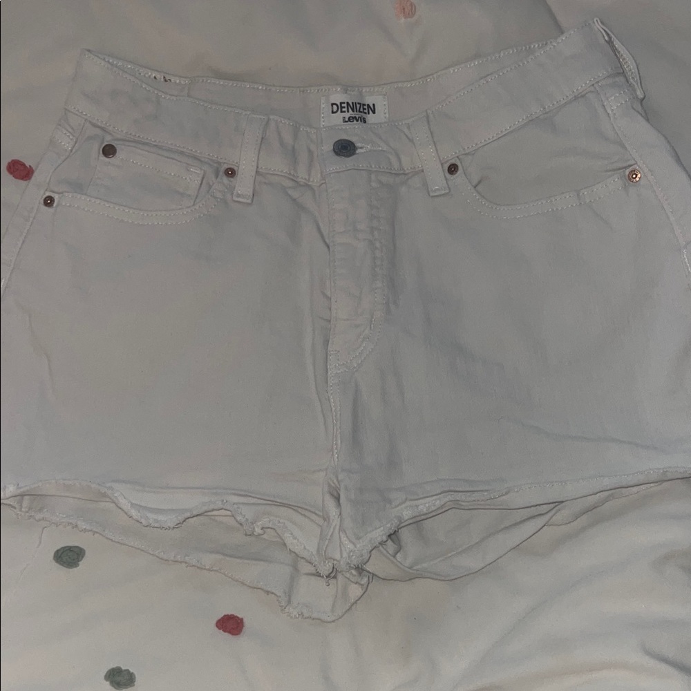 Denizen from Levi's Women's Jean Shorts